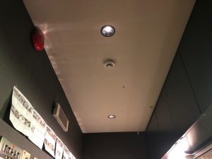 名古屋市中村区の飲食店様にてＬＥＤダウンライト取替電気工事